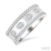 5/8 Ctw Wide 4-Stone Oval & Round Cut Diamond Fashion Band in 14K White Gold