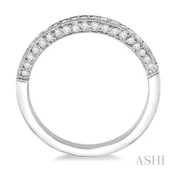 1/2 Ctw Round Cut Diamond Wedding Band in 14K White Gold 1/2 Ctw Round Cut Diamond Wedding Band in 14K White Gold