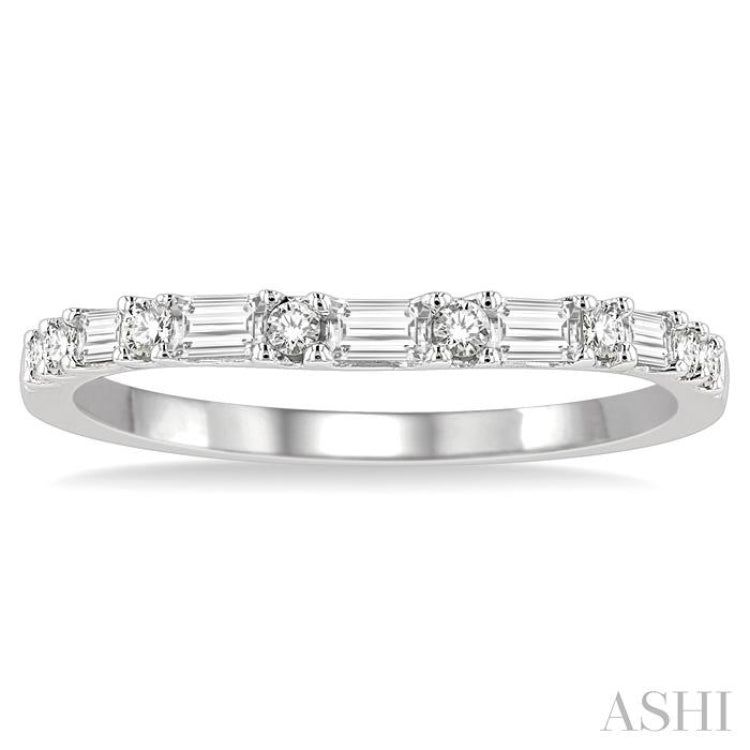 1/3 Ctw Baguette and Round Cut Diamond Wedding Band in 14K White Gold 1/3 Ctw Baguette and Round Cut Diamond Wedding Band in 14K White Gold