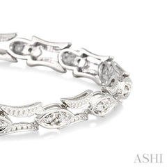 1/3 Ctw Marquise Shape Single Cut Diamond Link Bracelet in 10K White Gold 1/3 Ctw Marquise Shape Single Cut Diamond Link Bracelet in 10K White Gold