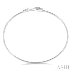 1/20 Ctw Twisted Heart Charm Round Cut Diamond Flexi Bangle in Sterling Silver 1/20 Ctw Twisted Heart Charm Round Cut Diamond Flexi Bangle in Sterling Silver