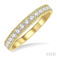 1/2 Ctw Round Cut Diamond Wedding Band in 14K Yellow Gold 1/2 Ctw Round Cut Diamond Wedding Band in 14K Yellow Gold