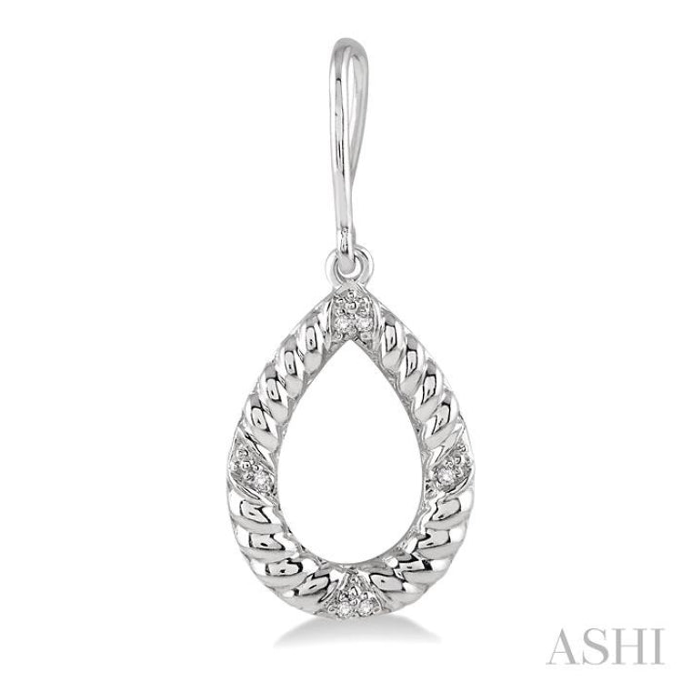 1/20 ctw Round Cut Diamond Earrings in Sterling Silver 1/20 ctw Round Cut Diamond Earrings in Sterling Silver