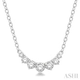 1/4 Ctw Graduated Diamond Smile Necklace in 14K White Gold
