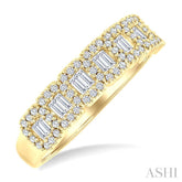 1/2 Ctw Interlocked Octagonal Shape Motif Fusion Baguette and Round Cut Diamond Fashion Band in 14K Yellow Gold