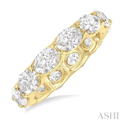 3 3/4 Ctw East-West Set Oval Cut Diamond Eternity Wedding Band in 14K Yellow Gold