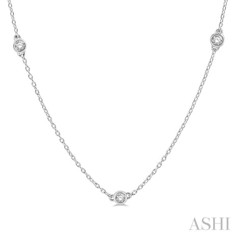 1/3 Ctw Round Cut Diamond Station Necklace in 14K White Gold