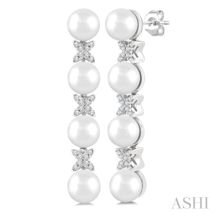 5 MM Cultured Pearl and 1/6 Ctw Round Cut Diamond Floral Fashion Earrings in 14K White Gold