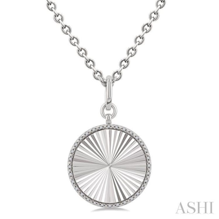 1/10 Ctw Round Fluted Medallion Single Cut Diamond Pendant With Chain in Sterling Silver