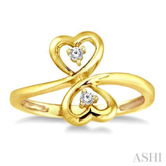 1/20 Ctw Round Cut Dual Heart Diamond Ring in 14K Yellow Gold
