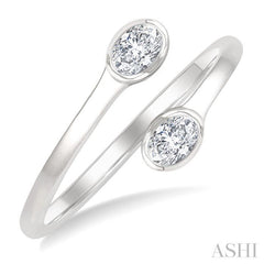1/5 Ctw Split Single Coil Bezel Set Oval Cut Diamond Open Fashion Ring in 14K White Gold