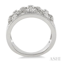 1/6 Ctw Round Cut Diamond Fashion Ring in Sterling Silver