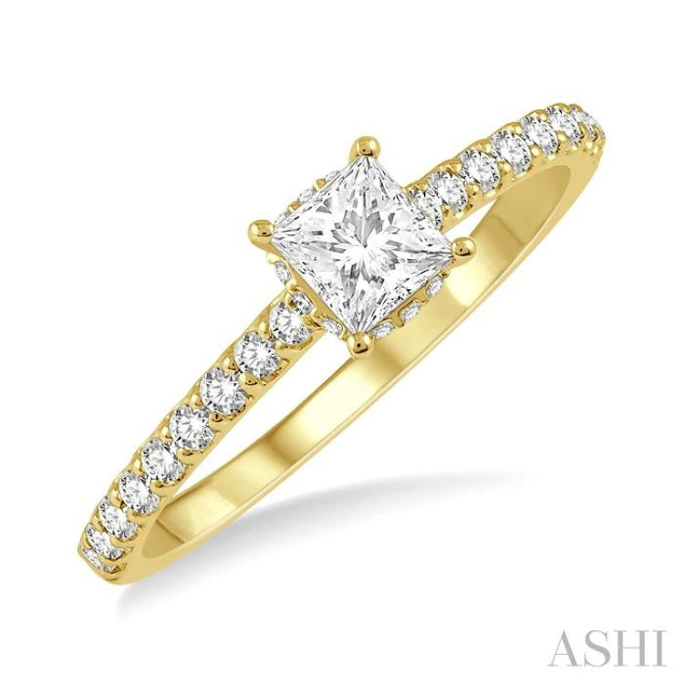 1/5 ctw Princess Shape Round Cut Diamond Semi Mount Engagement Ring in 14K Yellow Gold