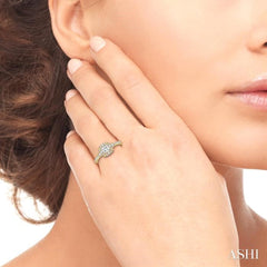 1/4 Ctw Diamond Semi-mount Engagement Ring in 14K Yellow Gold