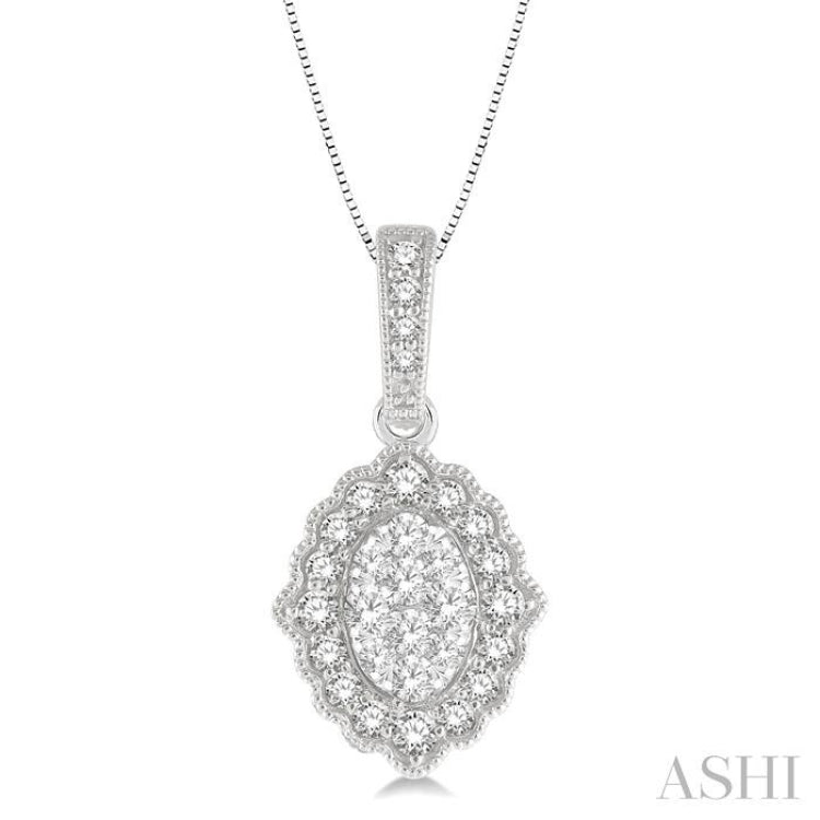1/4 Ctw Lattice Edge Oval Shape Lovebright Round Cut Diamond Pendant With Chain in 14K White Gold