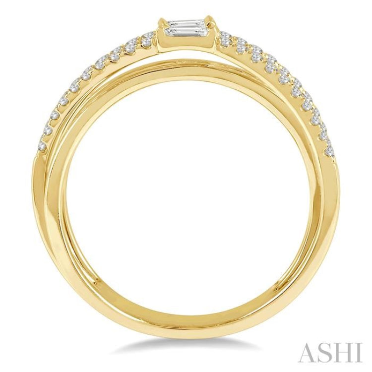 3/8 Ctw Criss-Cross Baguette and Round Diamond Fashion Ring in 14K Yellow Gold