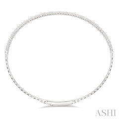 1/4 Ctw Halfway Round Cut Diamond Flex Bangle in 14K White Gold