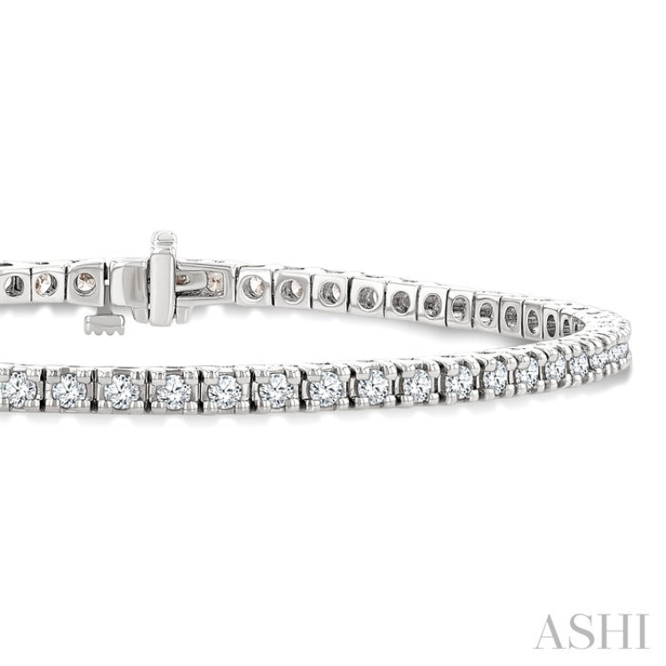 2 Ctw Square Shape Round Cut Diamond Tennis Bracelet in 18K White Gold