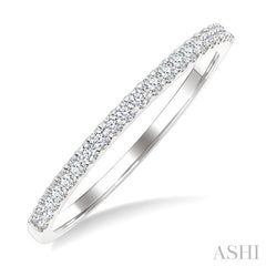 1/5 Ctw Round Cut Diamond Wedding Band in 14K White Gold