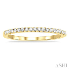 1/5 Ctw Round Cut Diamond Wedding Band in 14K Yellow Gold