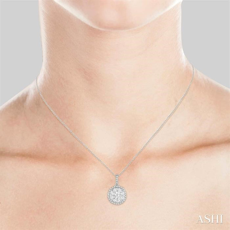 Halo Lovebright Essential Diamond Pendant