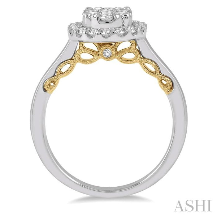 Oval Shape Halo Lovebright Essential Diamond Ring