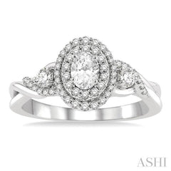 Oval Shape Semi-Mount Halo Diamond Engagement Ring