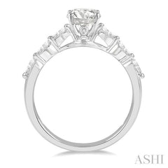 Round Shape Semi-Mount Diamond Engagement Ring