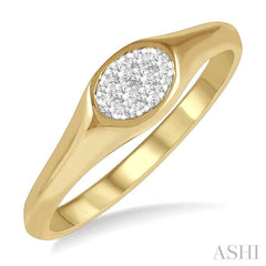 Oval Shape East-West Lovebright Essential Diamond Signet Ring