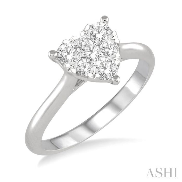 Heart Shape Lovebright Essential Diamond Ring