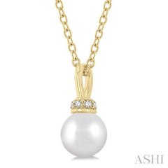 Pearl & Petite Diamond Fashion Pendant