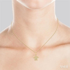 1/10 Ctw Petite Sea Life Turtle Round Cut Diamond Fashion Pendant With Chain in 10K Yellow Gold