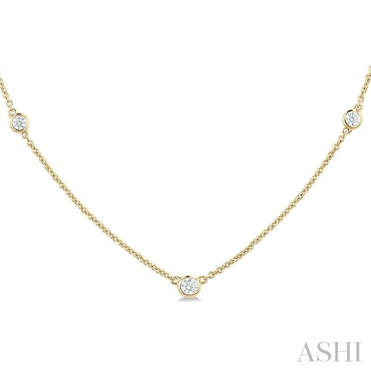 Bezel Set Graduated Diamond Station Necklace