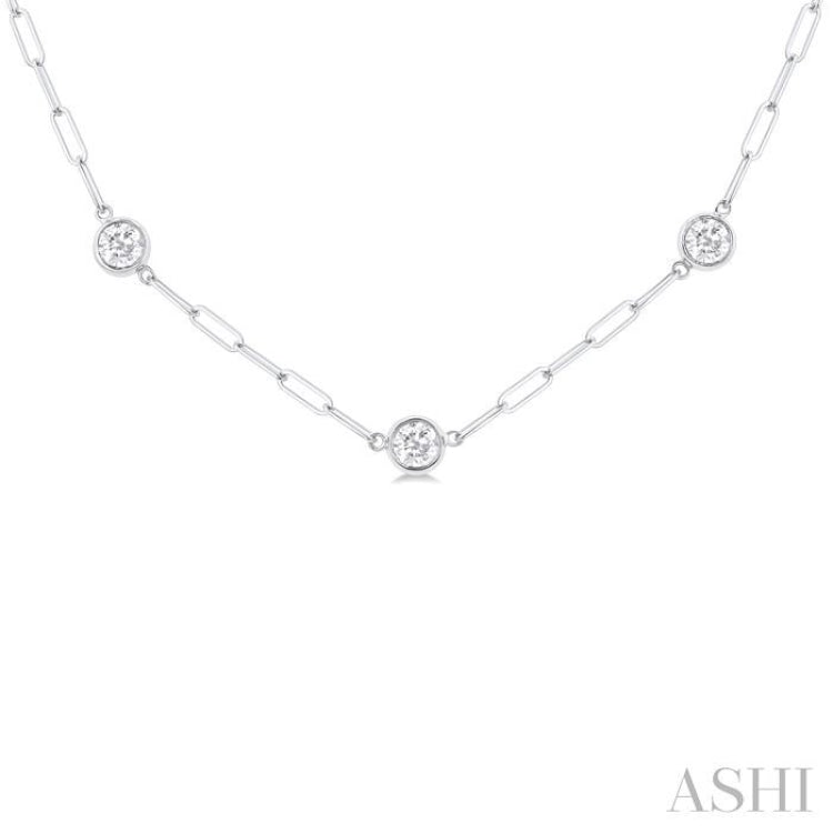 1 1/2 Ctw Bezel Set Round Cut Diamond Paperclip Station Necklace in 14K White Gold