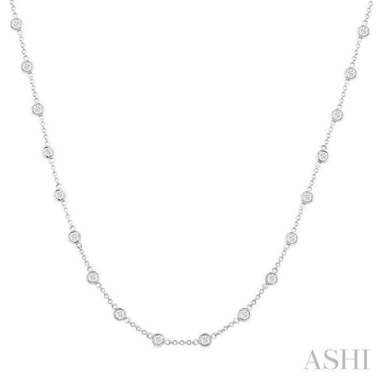 2 Ctw Bezel Set Round Cut Diamond Station Necklace in 14K White Gold