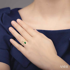 6x4 MM Pear Shape Emerald and 1/10 Ctw Round Cut Diamond Precious Ring in 10K Yellow Gold